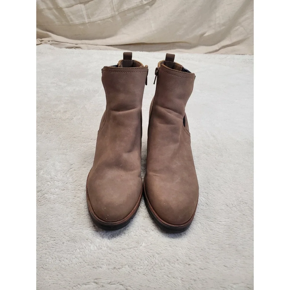 Naturalizer Greige Brown Gray Leather Ankle Heeled Boots 9.5 Classic Office